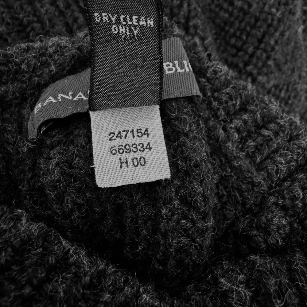 Banana Republic Dark Charcoal Heavyweight Waffle Knit Wide Turtleneck Sweater M